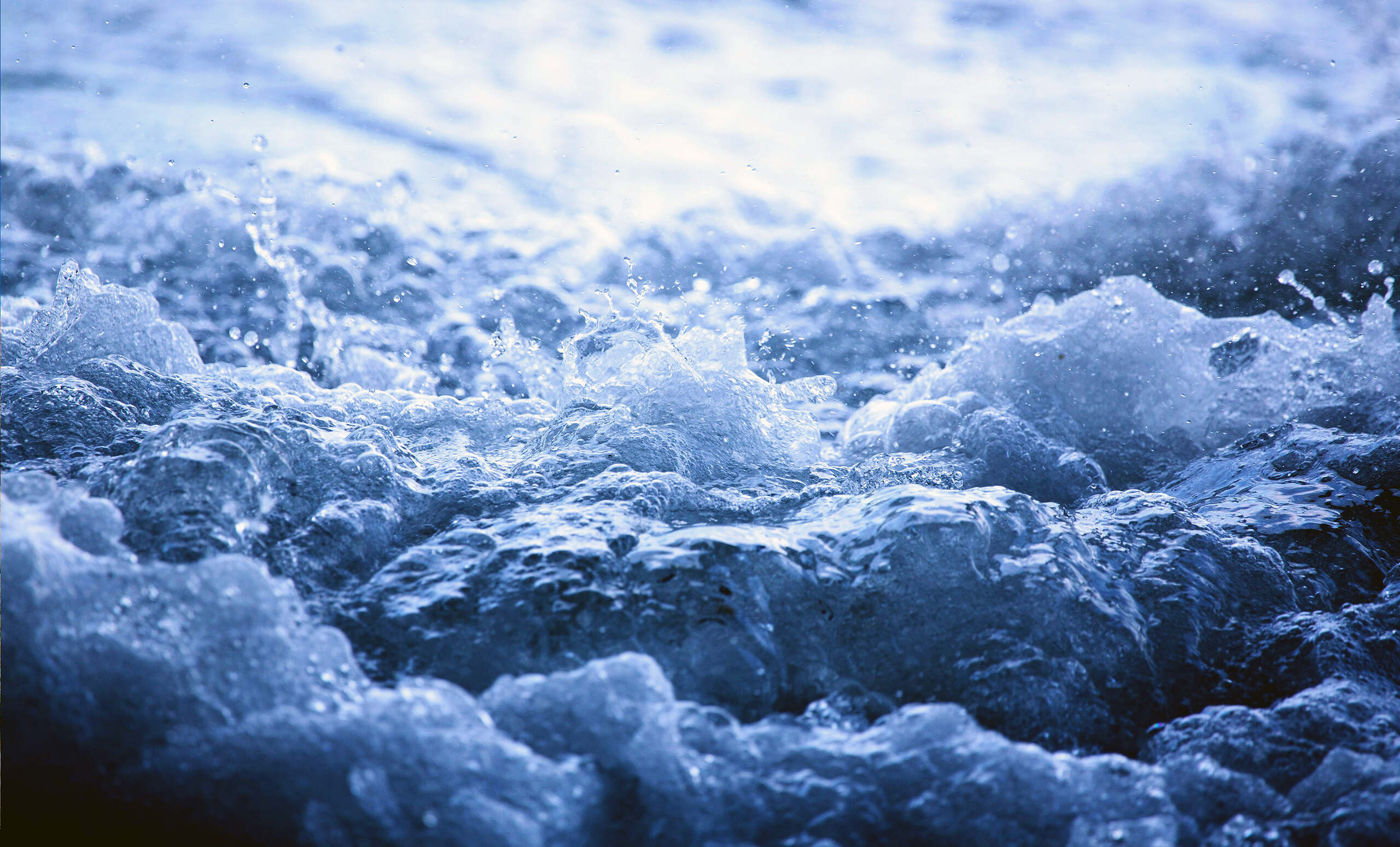 HydraLuxe hero image water